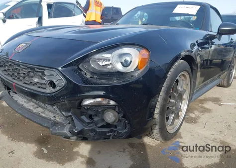 2017 Fiat 124 Spider Elaborazione Abarth z USA, uszkodzony, nr VIN JC1NFAEK5H0114346